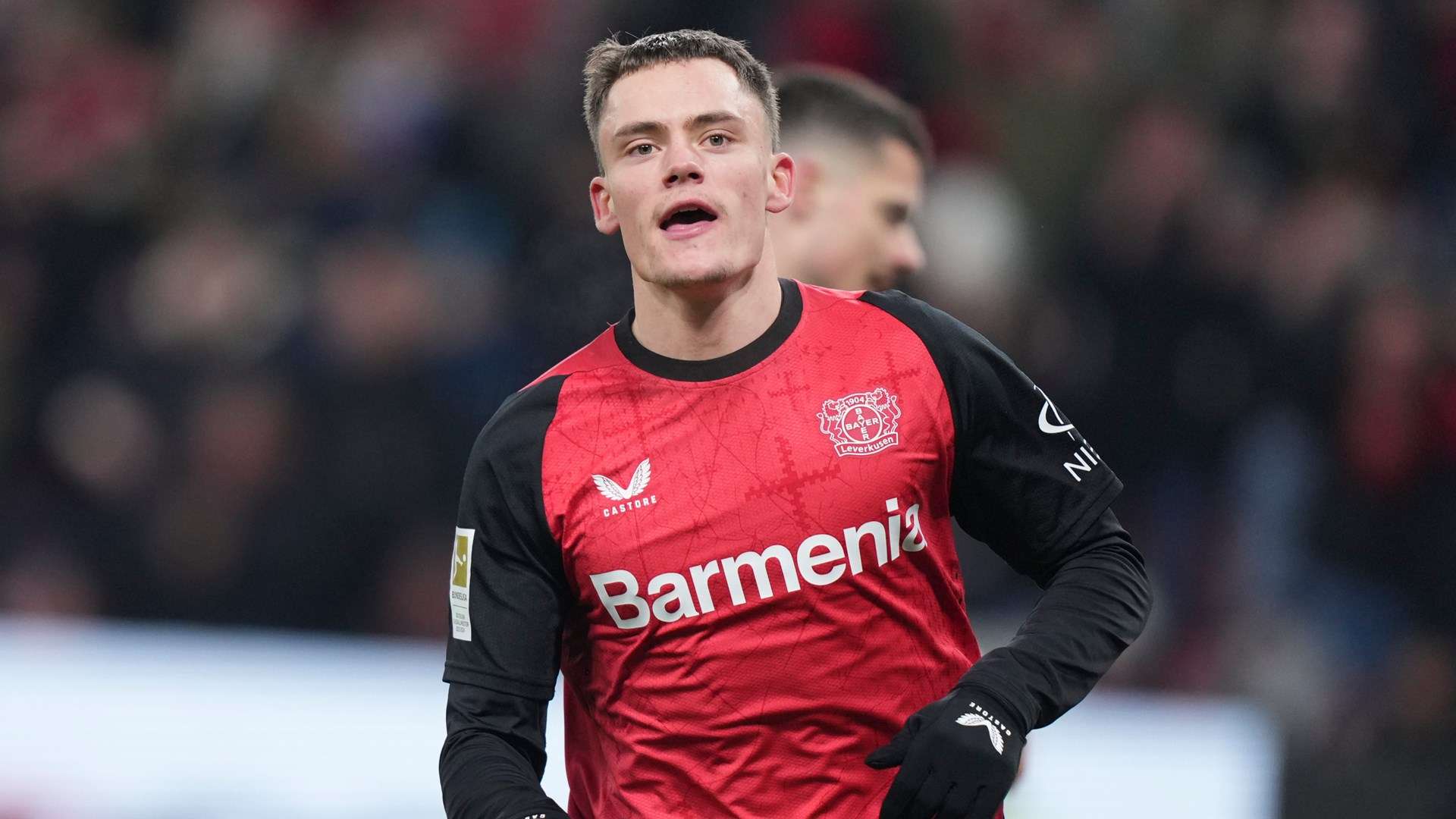 他凭借在场 他凭借在场