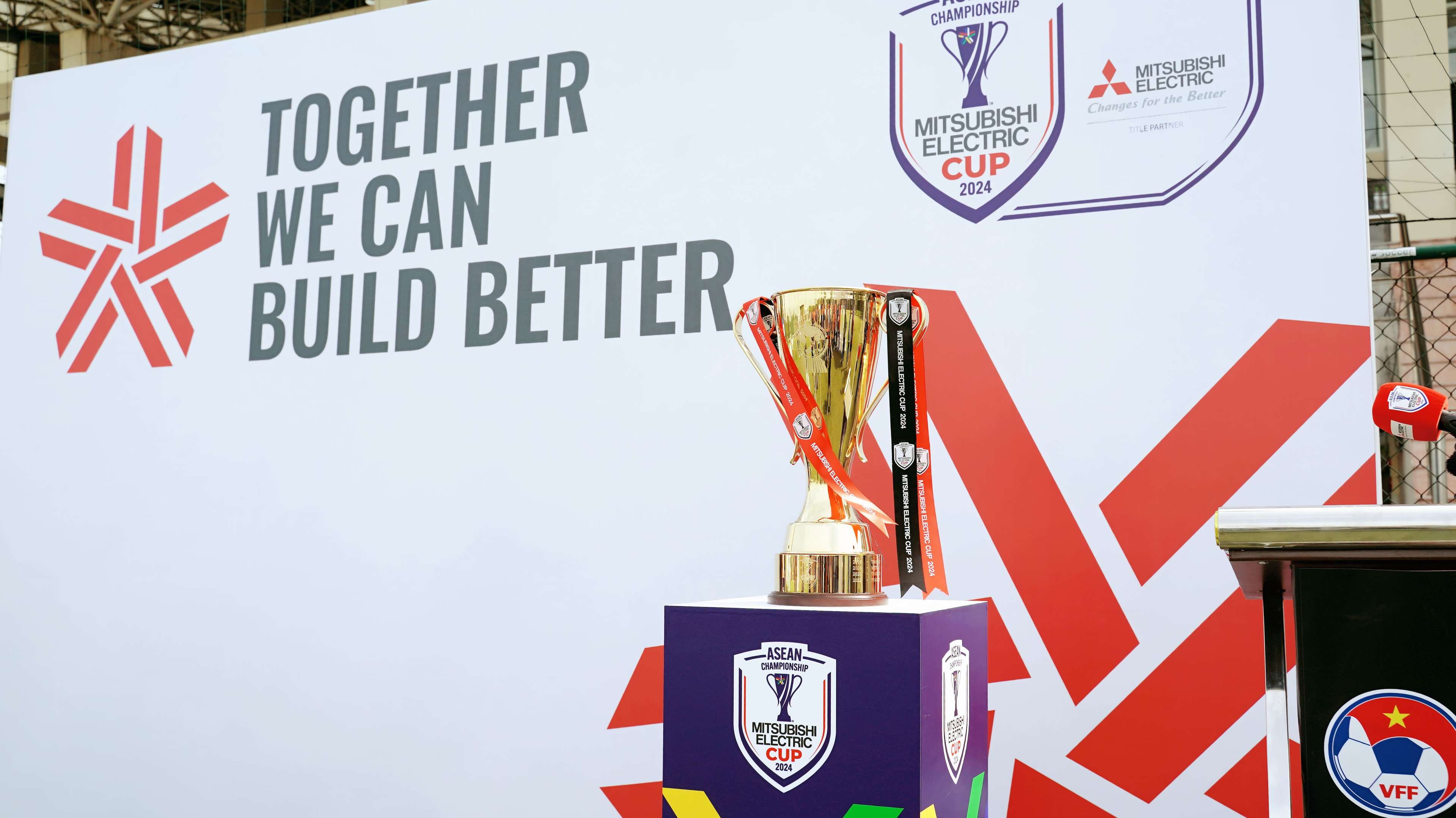 而他的合同 而他的合同